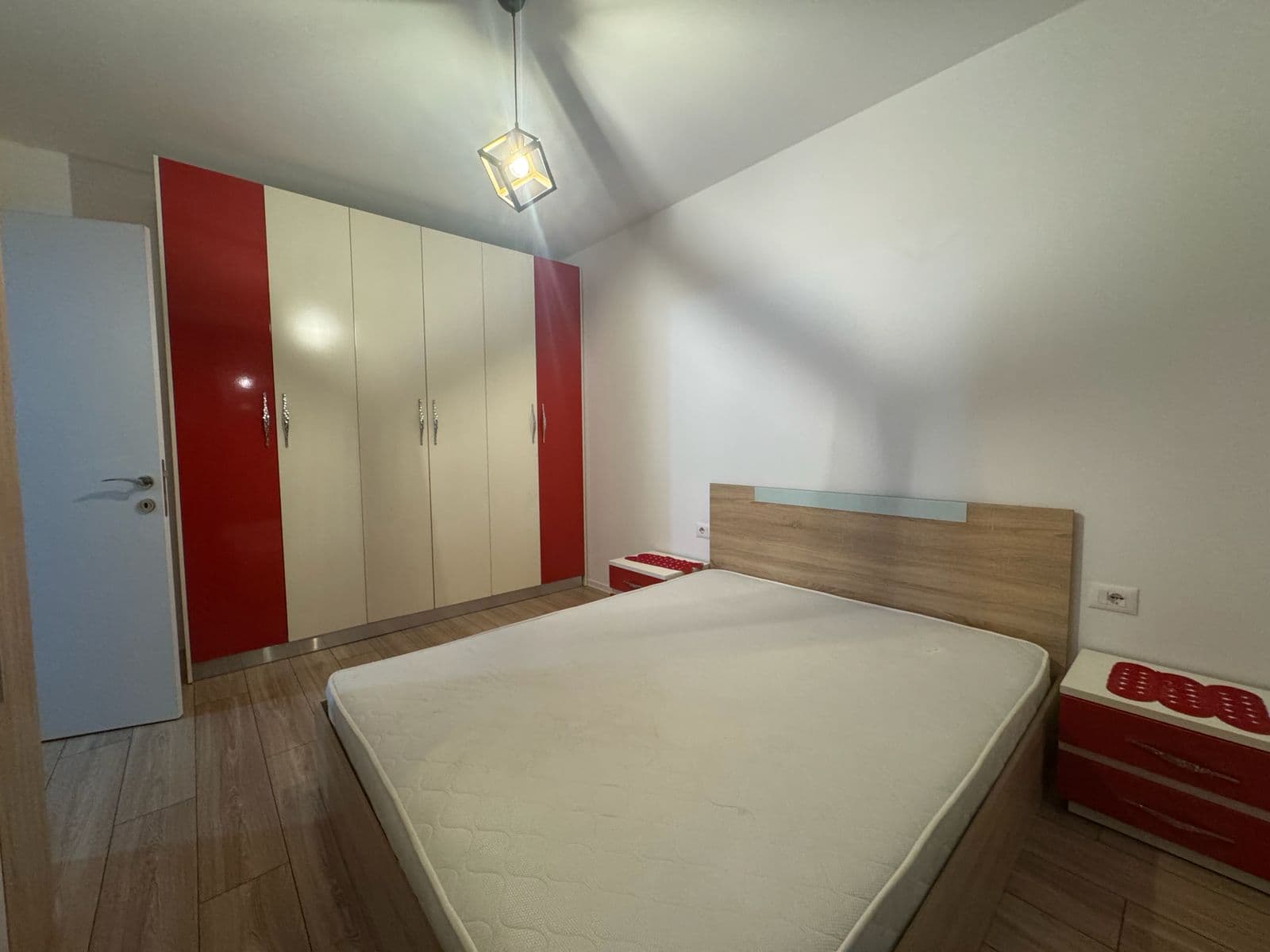 Shitet Apartament 1+1 - Kompleksi Zirkon, Rruga Kongresi i Manastirit! 3