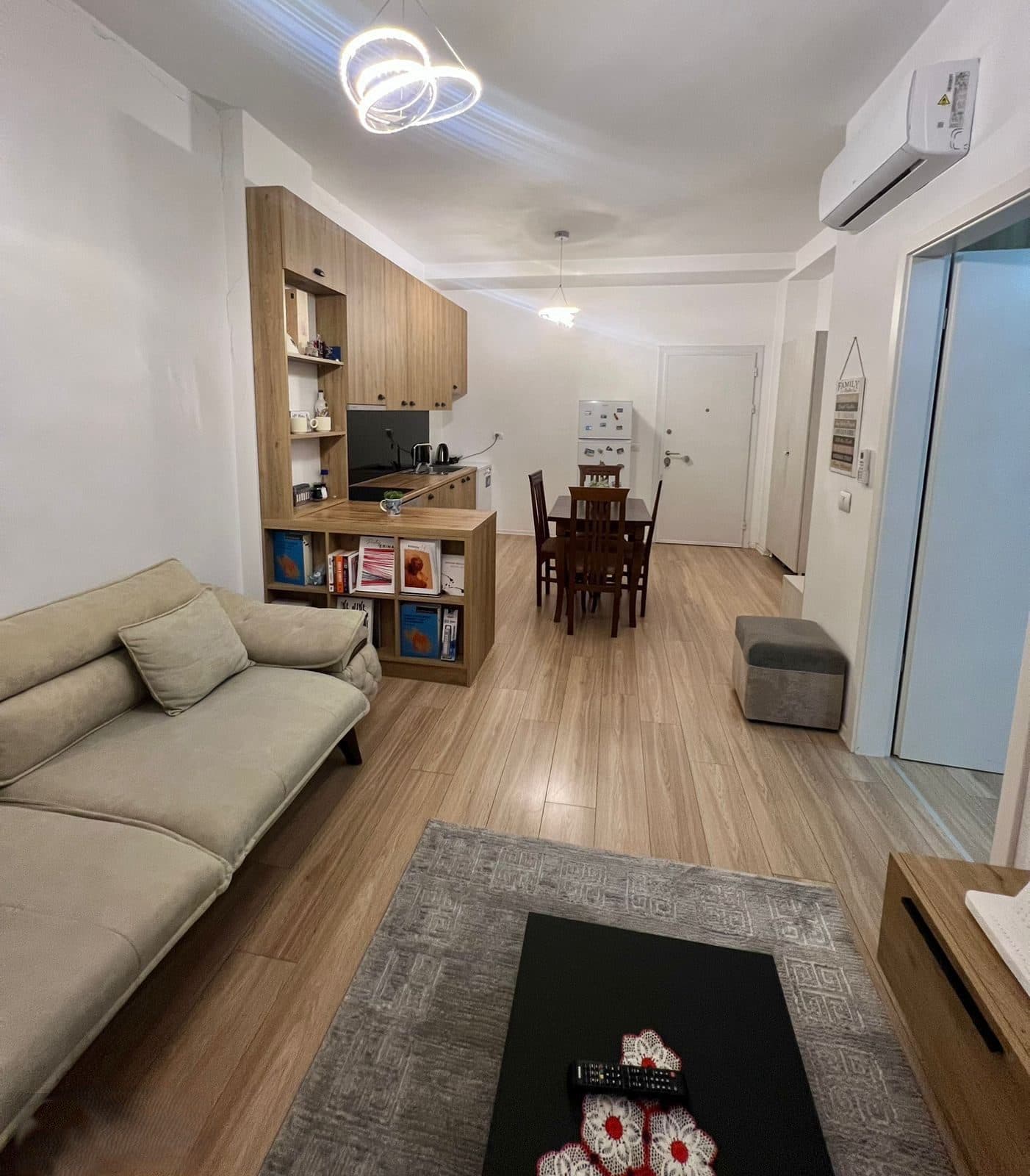 Jepet me Qira Apartament 1+1 | Rruga Jordan Misja !