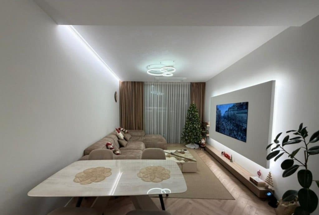 Shitet Apartament 3+1tek Lake View Residence, RRuga Kosovareve! 2