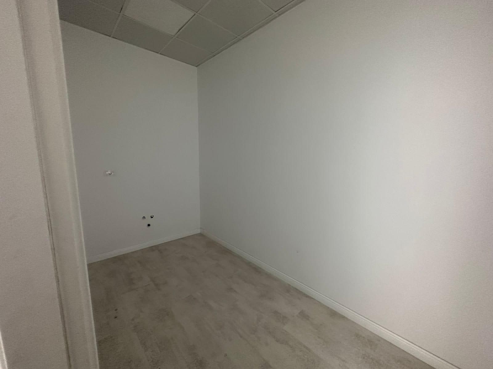 JEPET ME QIRA AMBIENT PER ZYRA PRANE SHESHIT WILLSON! 4