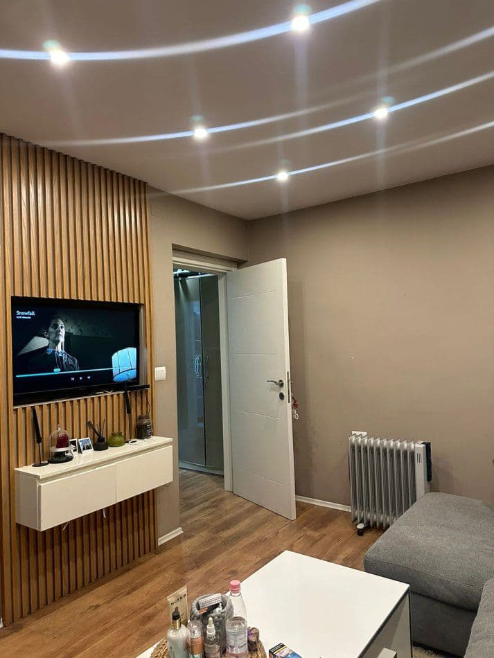 Jepet me Qera Apartament 1+1 Rruga "Asim Vokshi" (Harry Fultz)! 2