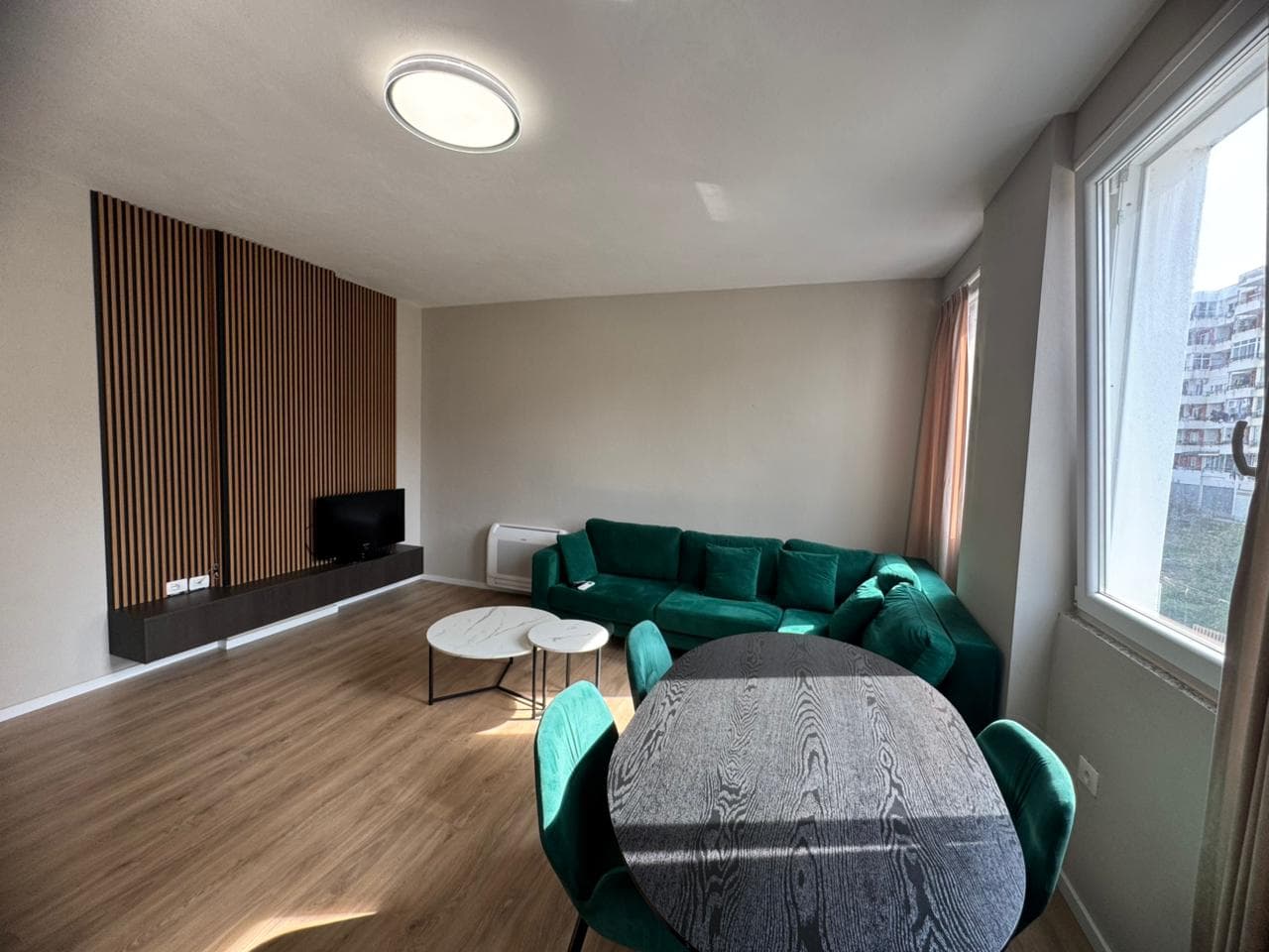 Jepet Apartament me Qira 1+1 në Astir! 3