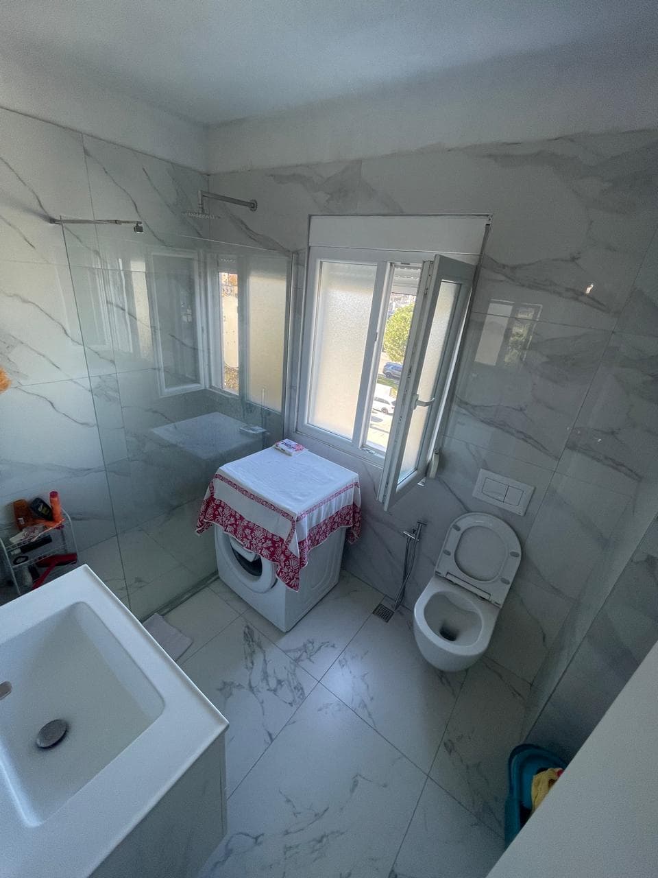 Shitet Apartament 2+1+2 tek Bulevardi i Ri! 4