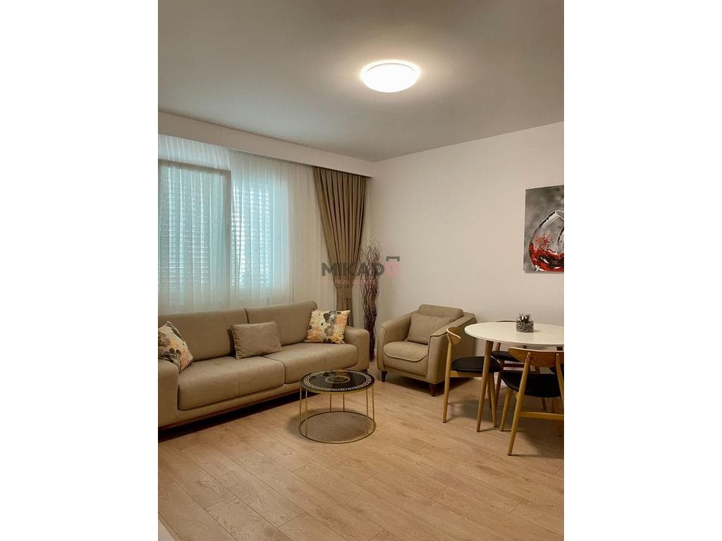 Jepet Apartament modern 2+1 me qira – Rruga e Kavajës ! 4