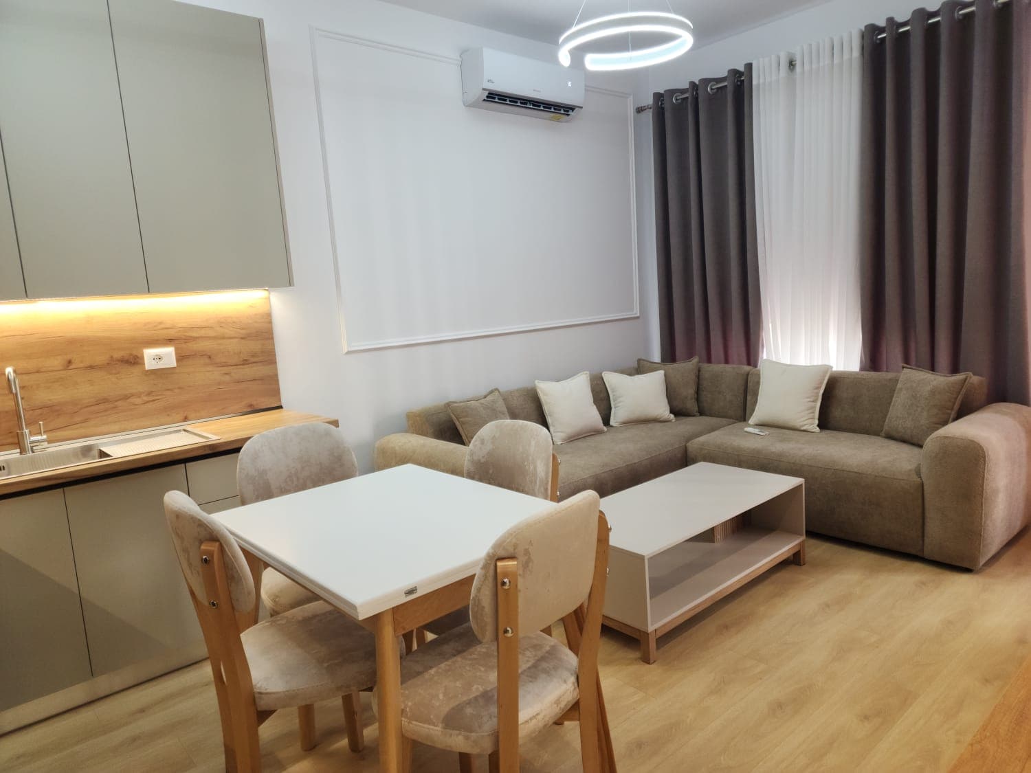 Jepet Apartament me Qira 1+1 ne Ali Dem !