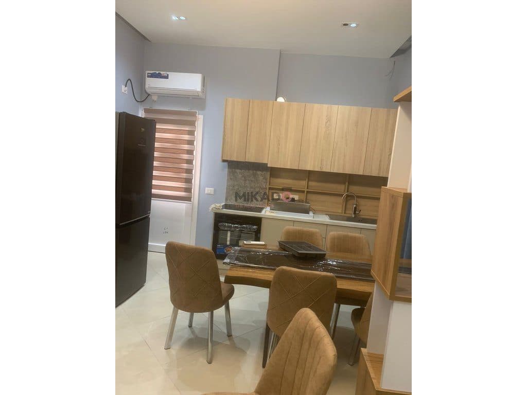 Apartament 1+1 me qira – Kombinat ! 3