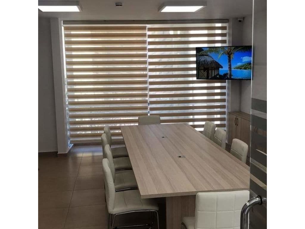 SHITET AMBIENT COMERCIAL ME GARAZHD TEK TREGU ELEKTIK! 4
