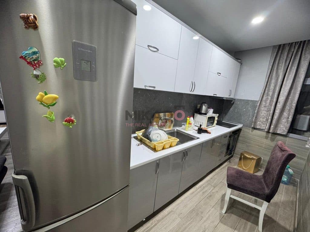 Jepet me Qira Apartament 1+1 – Astir (te Rrethi) ! 3