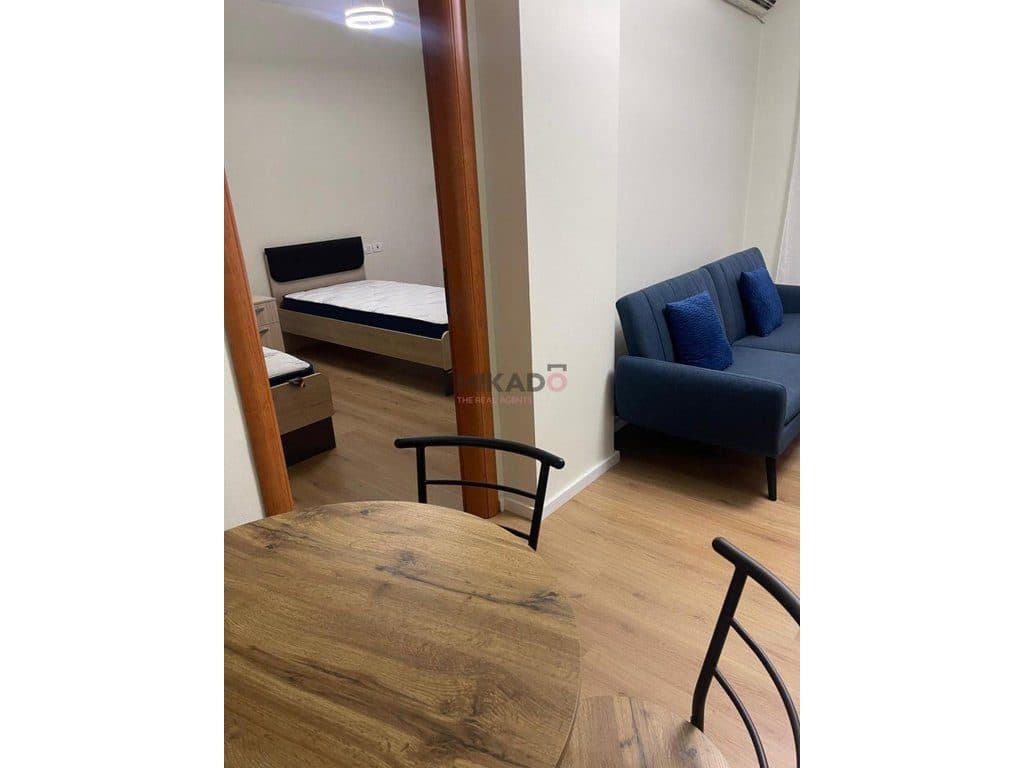 Jepet me Qira Apartament 1+1 – Komuna e Parisit ! 2