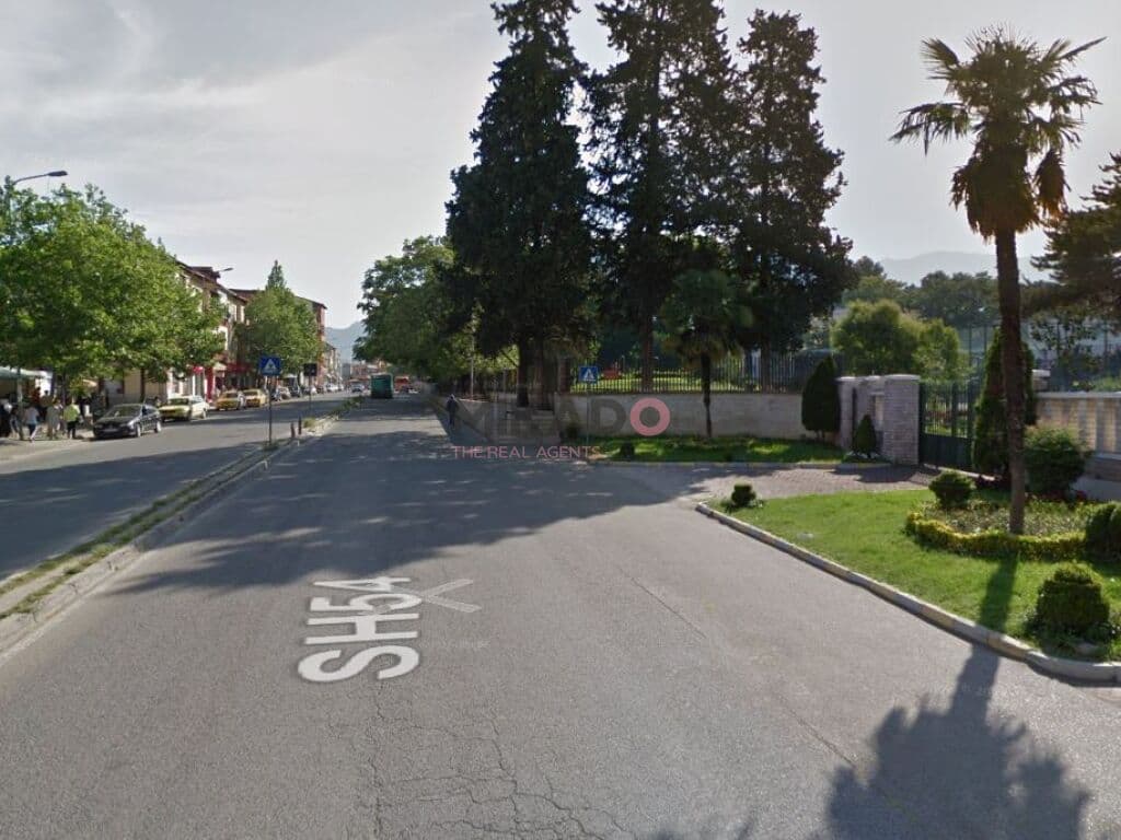 Shitet Godine Biznesi Tek Shkolla e Bashkuar!