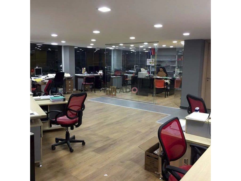 Shitet Apartament 2+1+2 tek Kopshti Botanik! 1