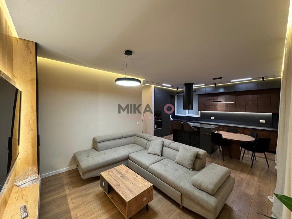 Jepet me Qira Apartament 2+1+2 - Kopshti Botanik !