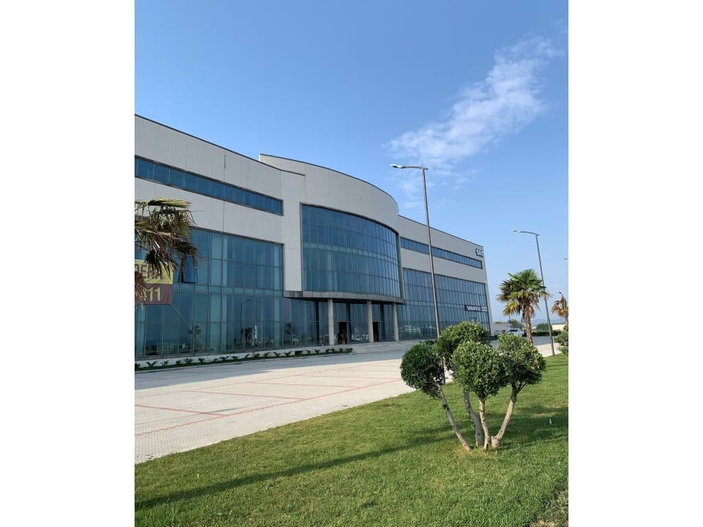 Jepet me Qira Ambjent Industrial Super Luksoz ne Durres, Xhafzotaj!!! 2