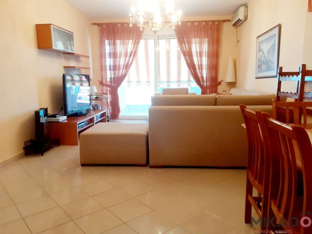 JEPET ME QIRA APARTAMENT 2+1+2 NE BLLOK! 2