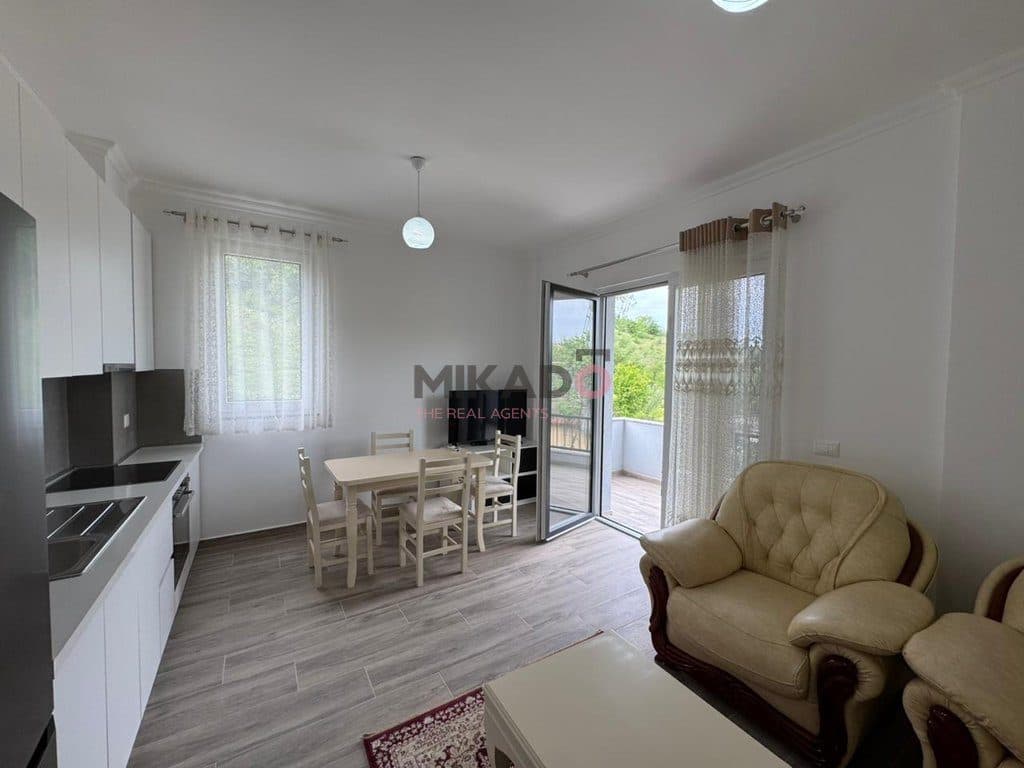 Apartament 2+1 me qira – Kombinat !