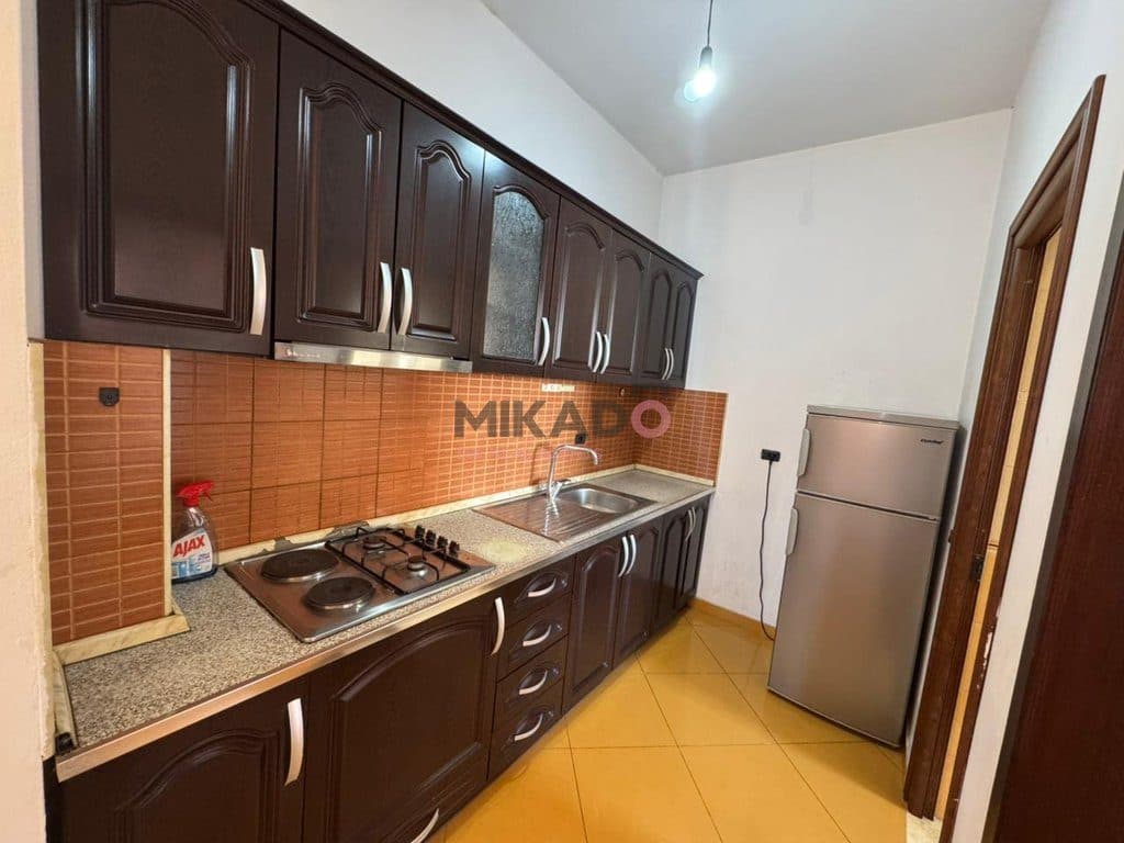 Jepet me Qira Apartament 1+1 – 21 Dhjetori ( Afer inxhinierise ) ! 3