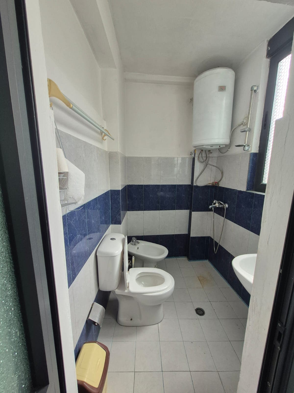 Apartament 2+1 me qira – Pranë Zogut të Zi ! 3