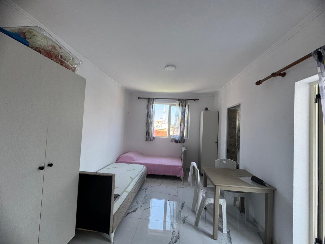 Garsoniere me qira – Don Bosko prane Piceri Herdit !