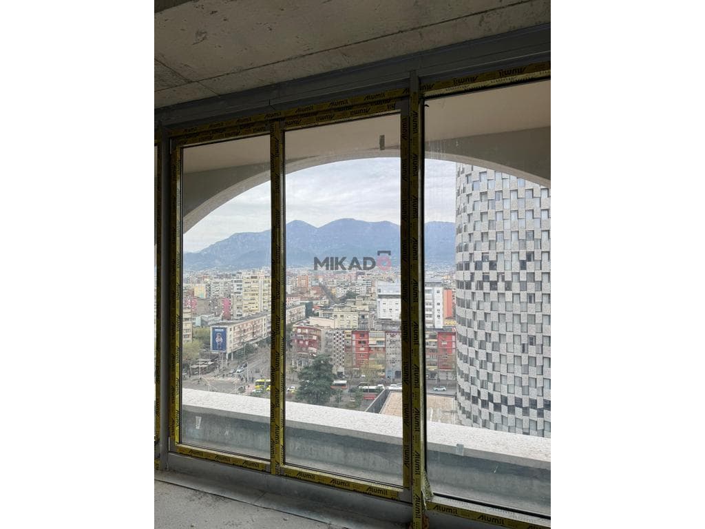 Shitet Apartament 2+1+2 tek Tirana Boulevard! 4