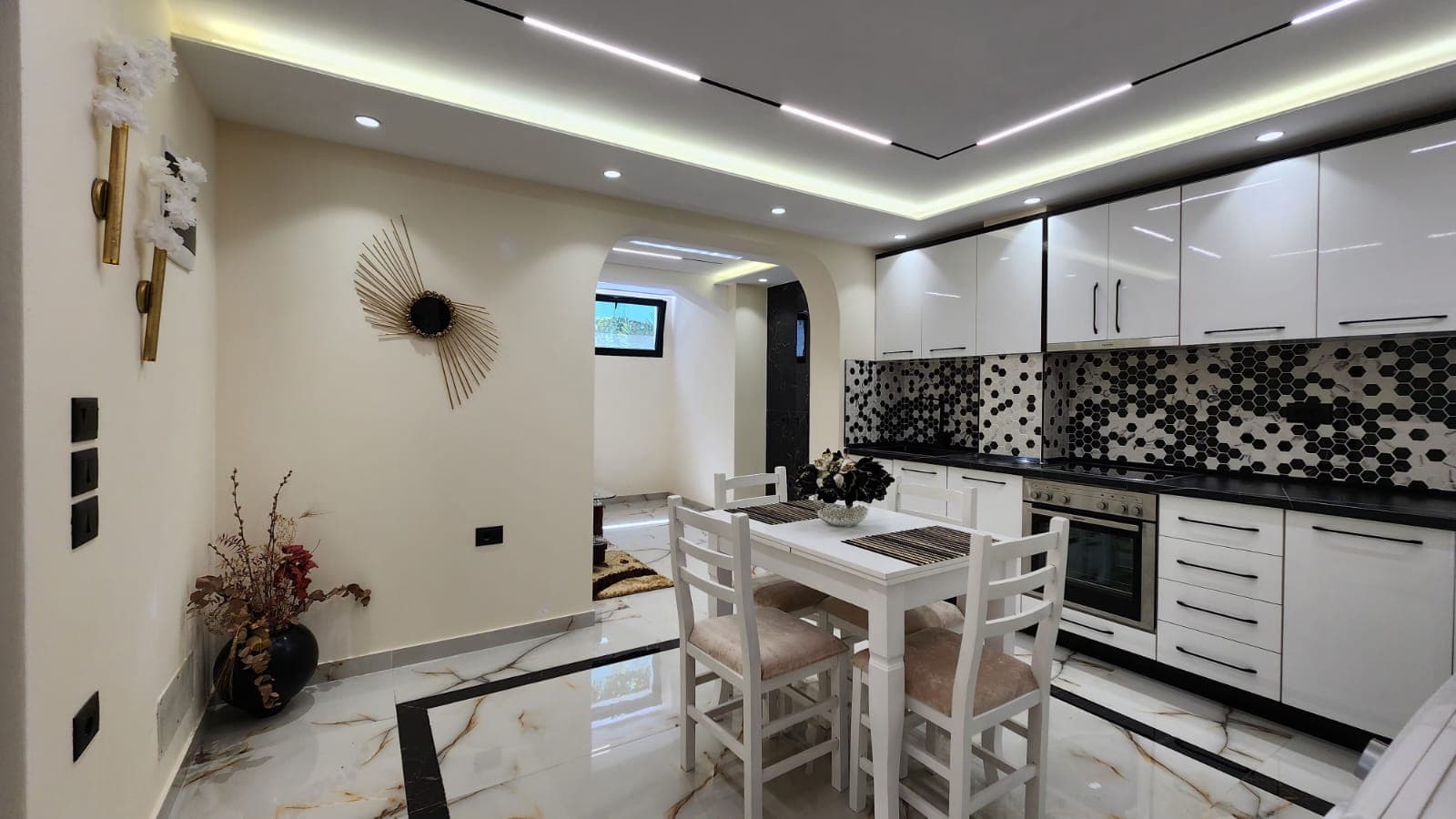 Duplex me qira 2+1+2 – Rruga Pjetër Budi ! 2