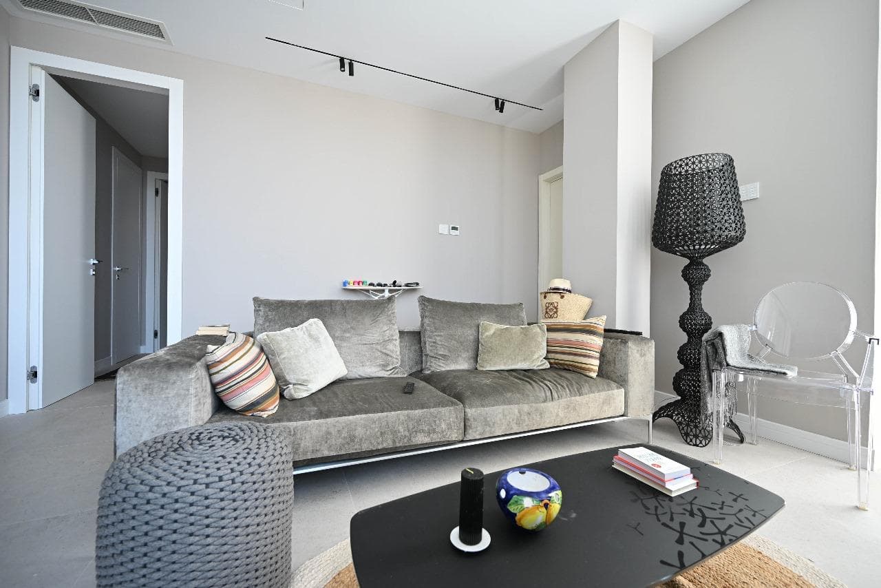SHITET APARTAMENT LUKSOZ 2+1 ME 1 POST PARKIMI NË GREEN COAST, PALASË