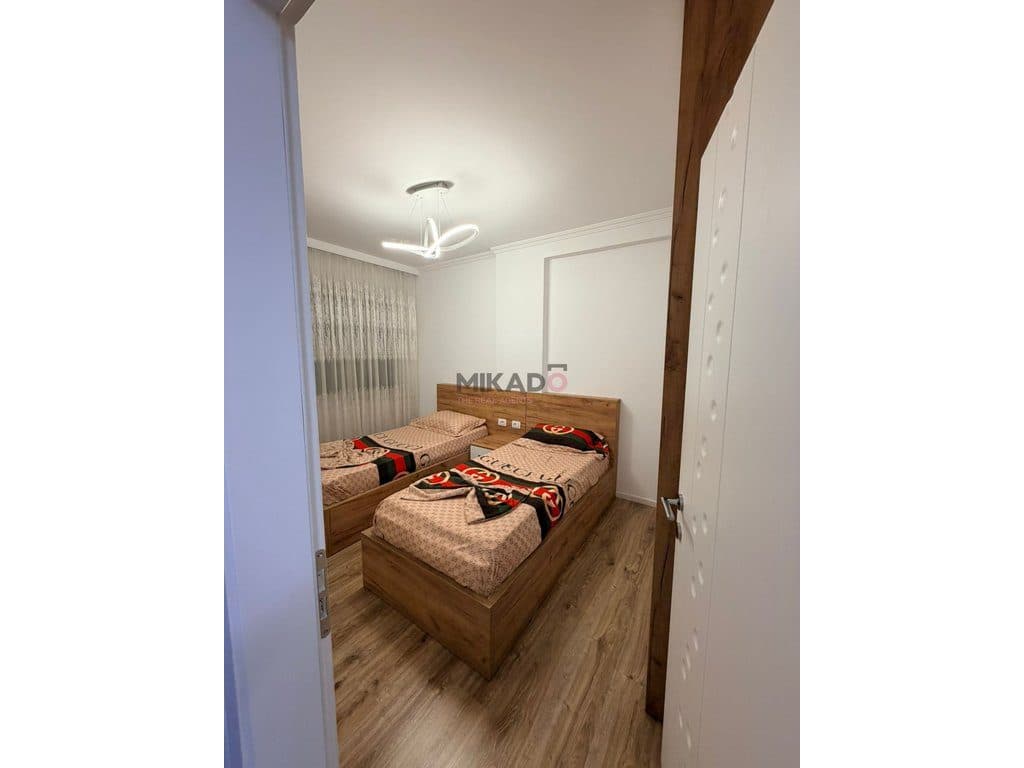 Jepet Apartament me Qira 1+1 në Yzberisht ! 4