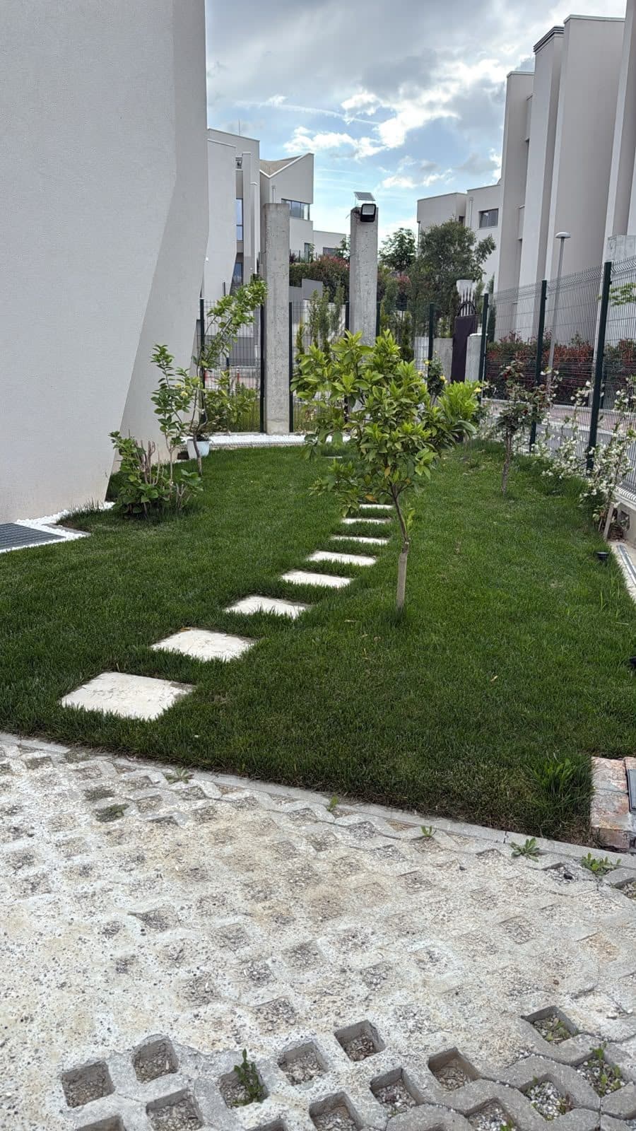 VILË ME QIRA | GREEN VALLEY RESIDENCE – LIQENI I THATË 2