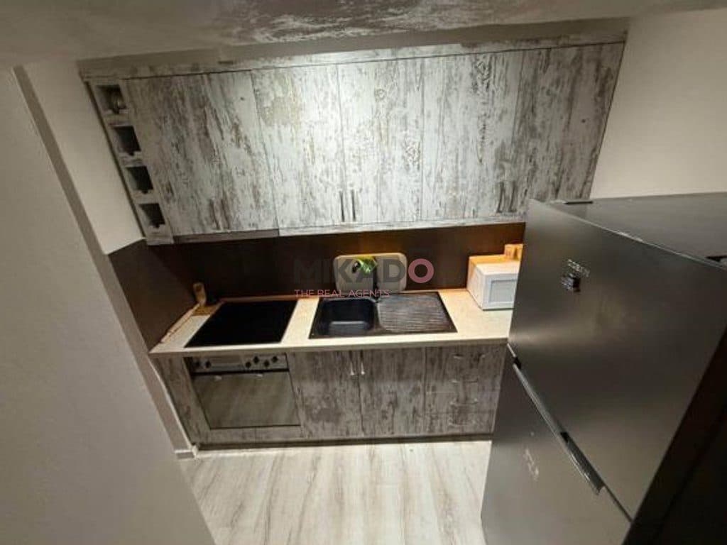 Jepet me Qira Apartament 1+1 me Verandë – Medrese!! 3