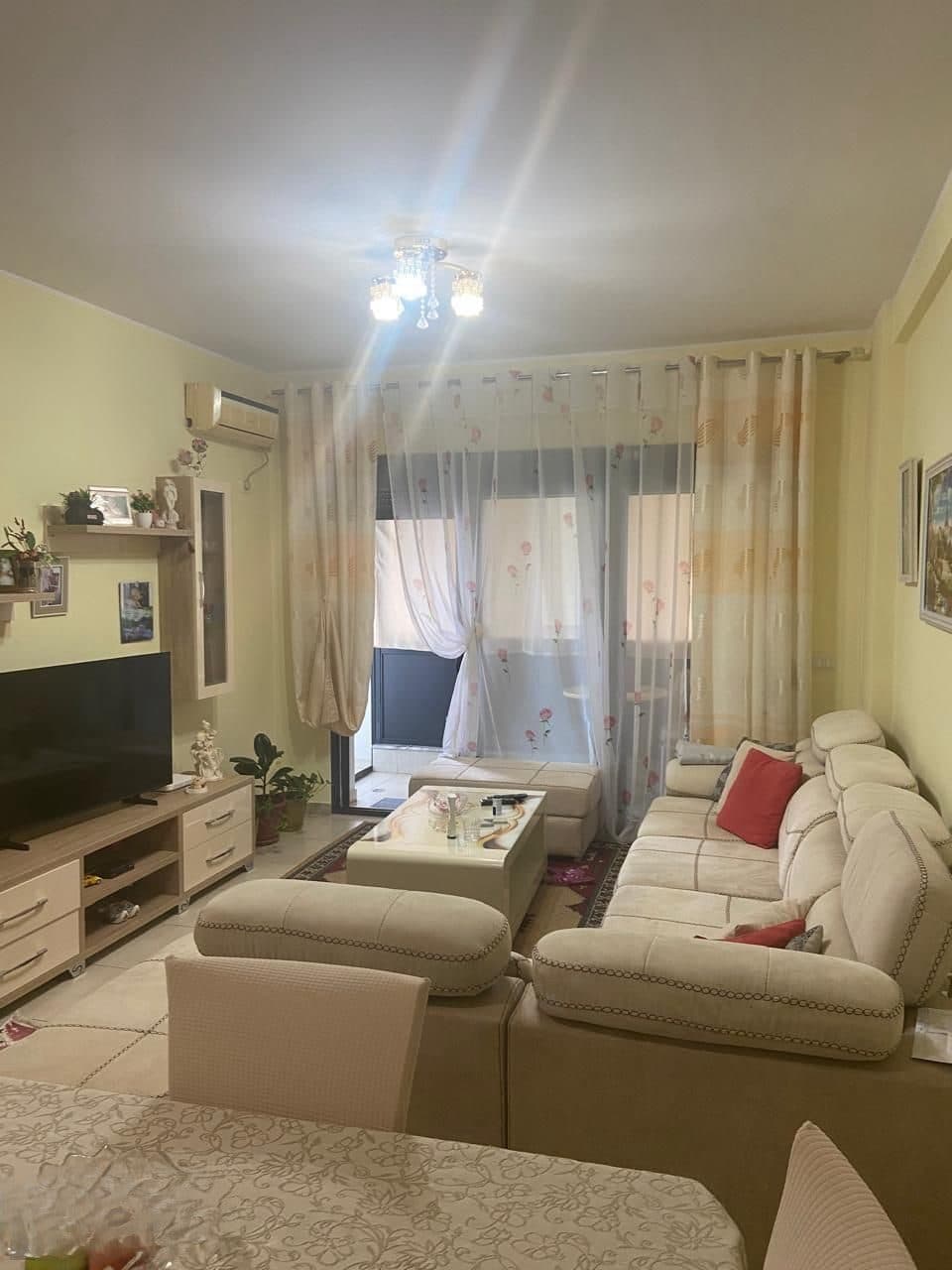 Apartament 2+1+2 me qira – Astir, Afer Rrethit ! 3