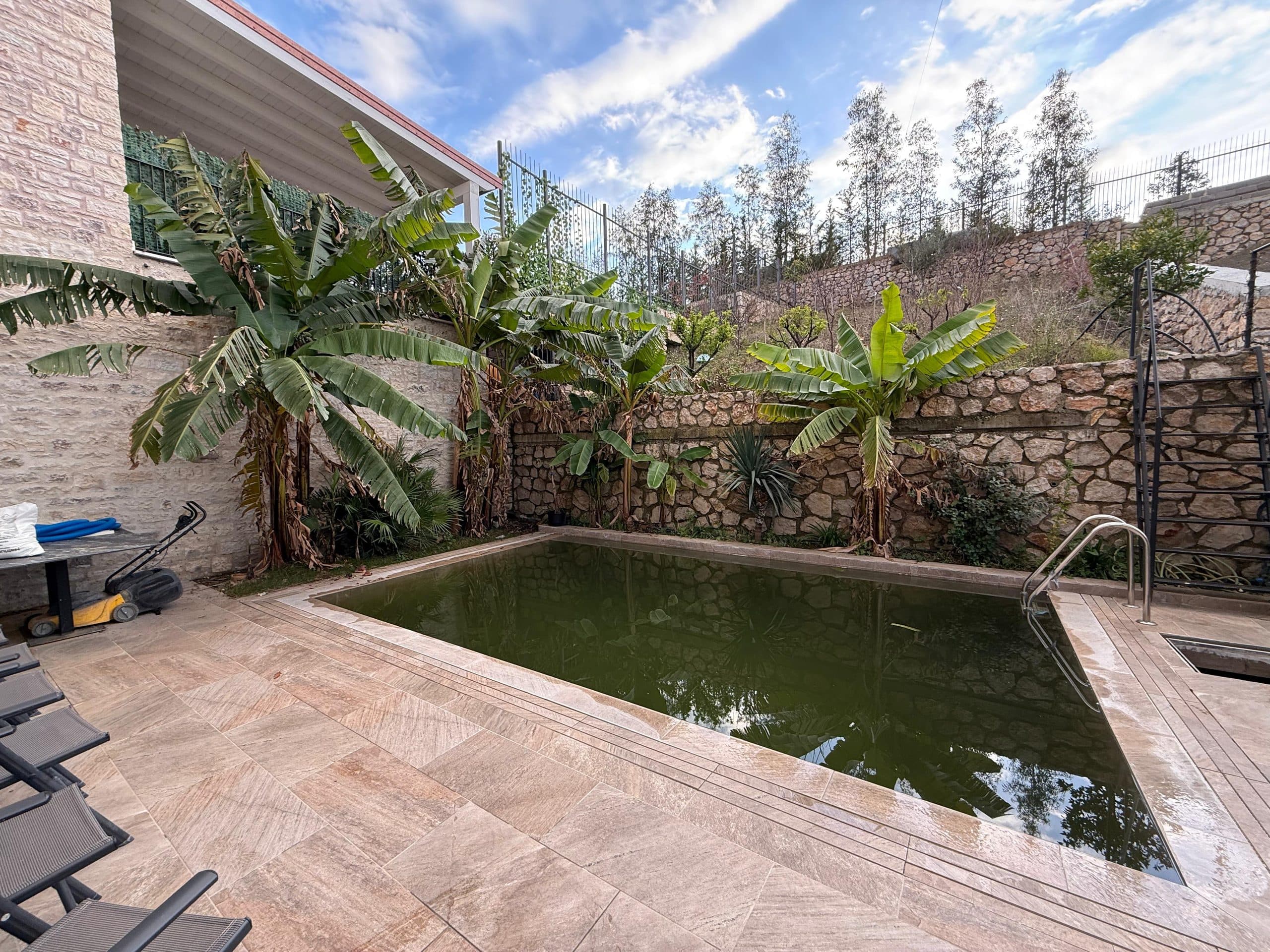 Jepet me Qira Vile 3 kateshe me Pishine ne Residencen Secret Garden!