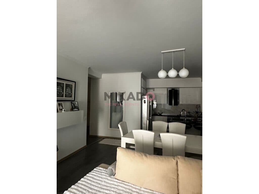 Shitet Apartament 3+1+2 ne Fresk! 4