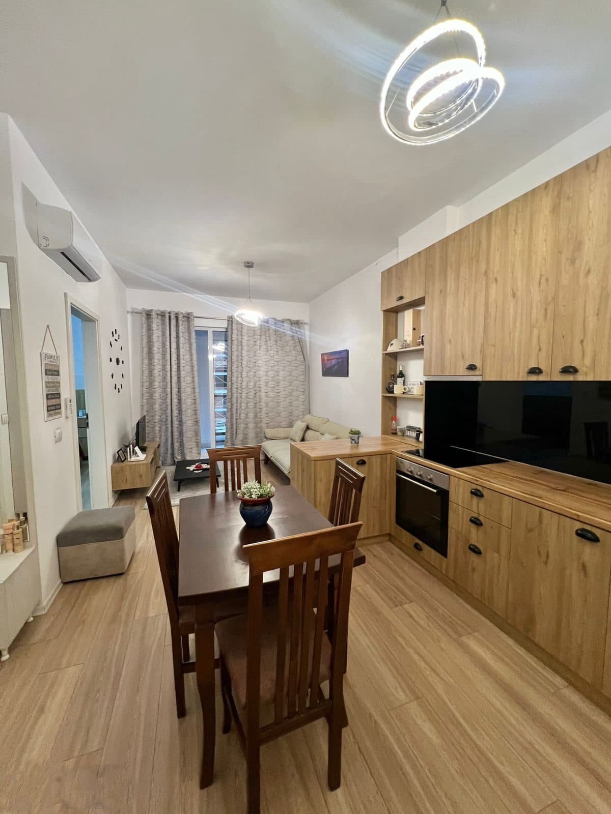 Jepet me Qira Apartament 1+1 | Rruga Jordan Misja ! 2