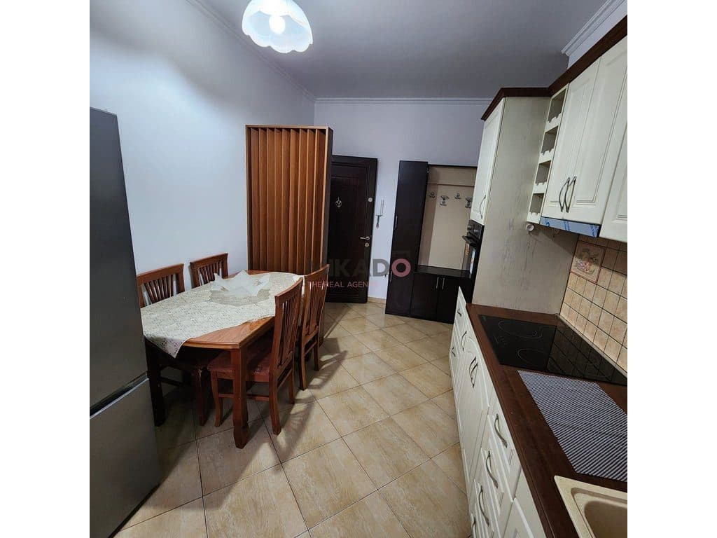 Jepet Apartament me Qira 2+1 – Afër Kristalit ! 4