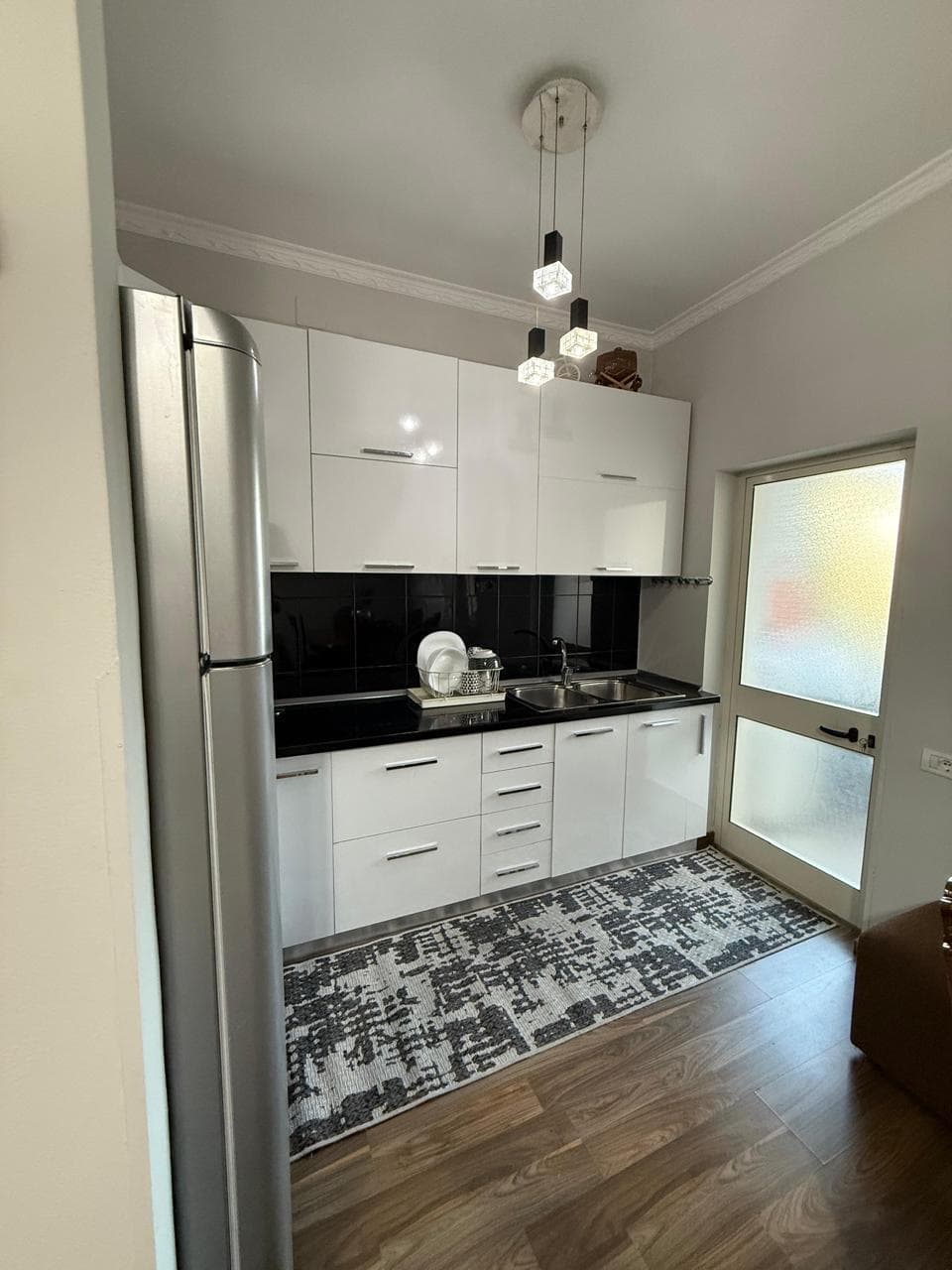 Apartament 2+1 me qira – Don Bosko (fillimi i rrugës) ! 2