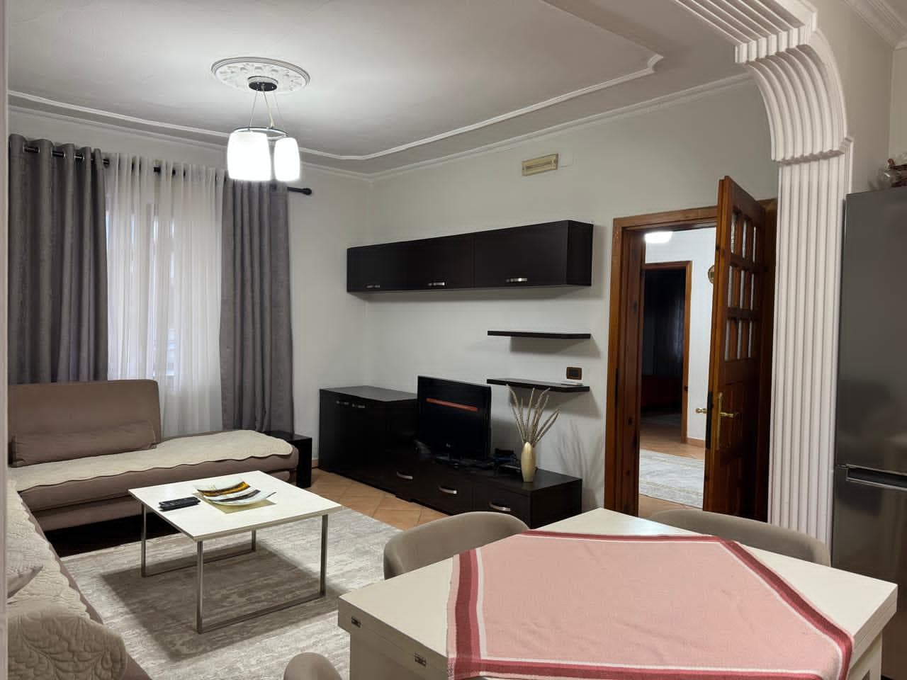 Jepet Shtëpi 1 kateshe 2+1 me qira – Allias ! 2