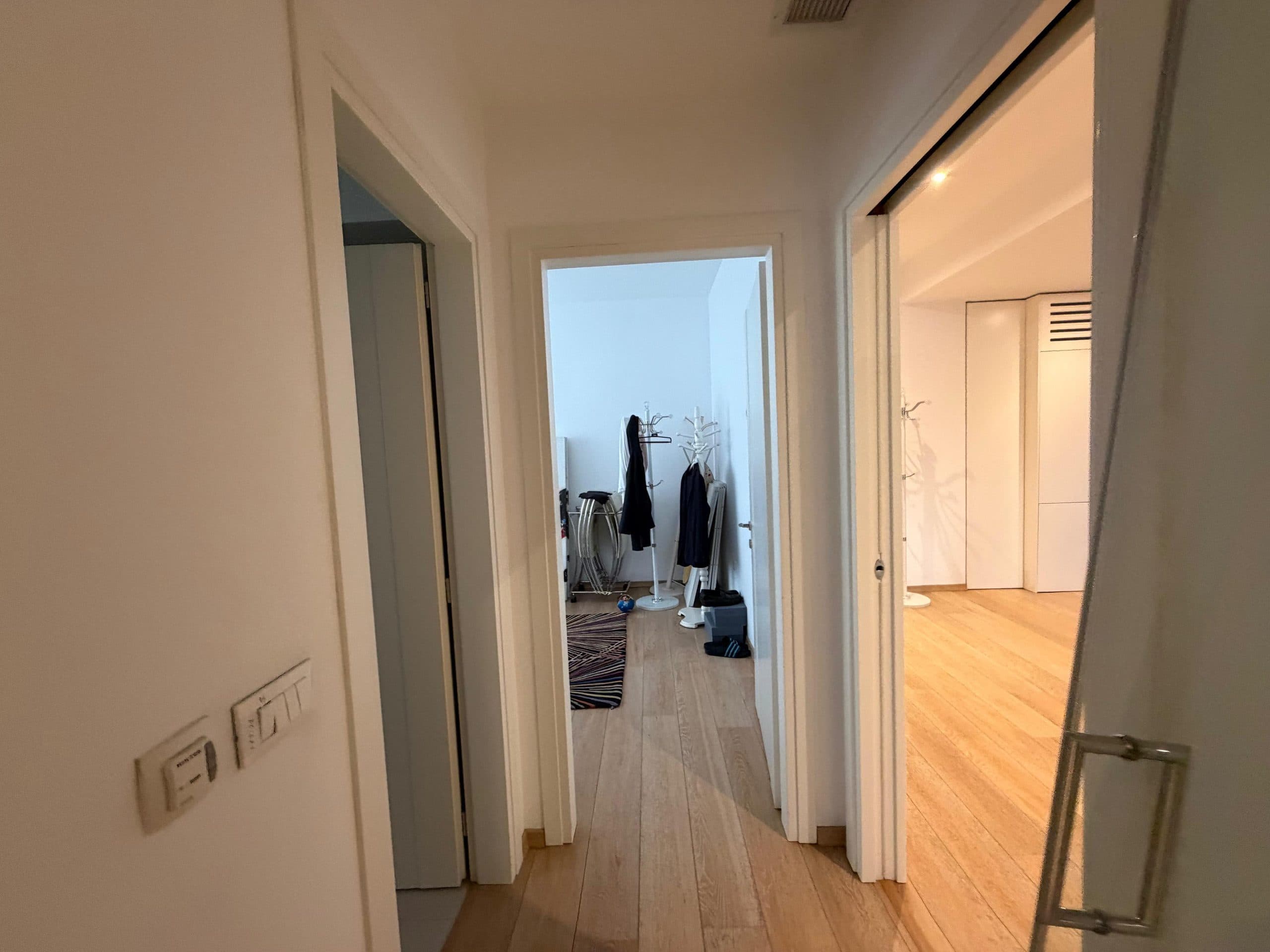 Apartament 3+1+2 me Qira -Rruga e Kavajës! 3