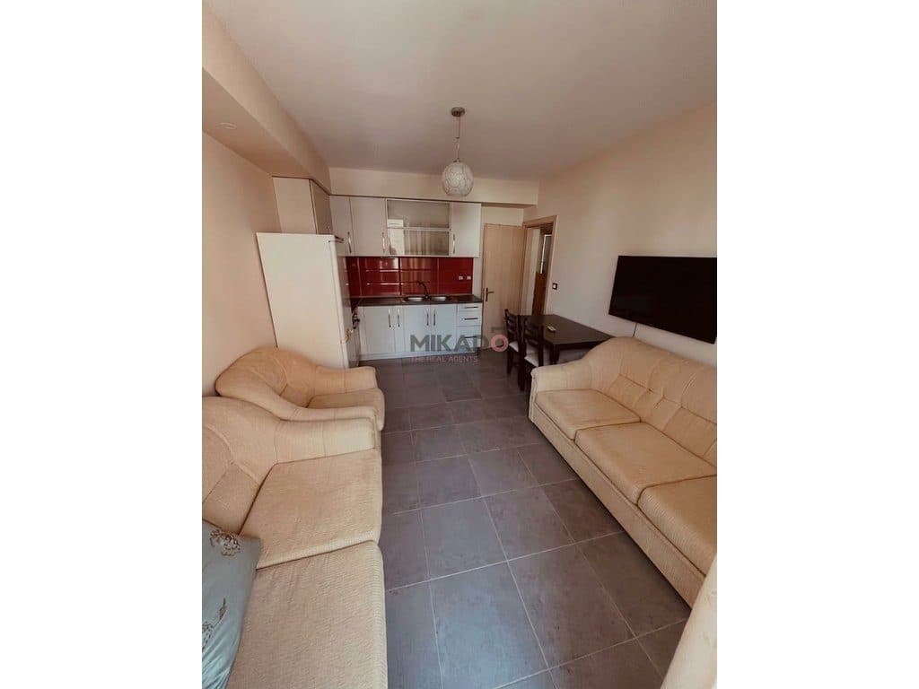 Apartament 1+1 me qira – Shkolla e Bashkuar ! 2