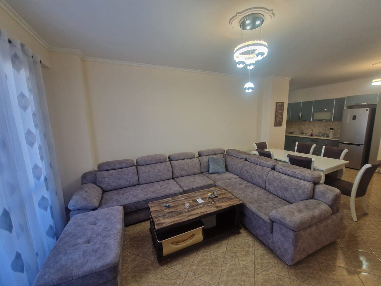 Jepet me Qira Apartament 2+1+ 2 Ballkone – Astir!