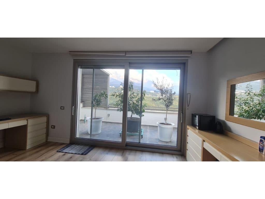 SHITET SUPER DUPLEX NE LINZE! 3