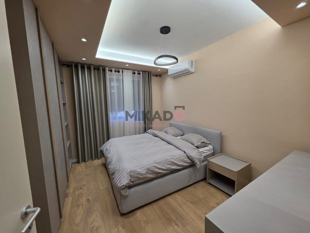Shitet Apartament Modern 2+1+2 – Rruga e Durrësit ! 3