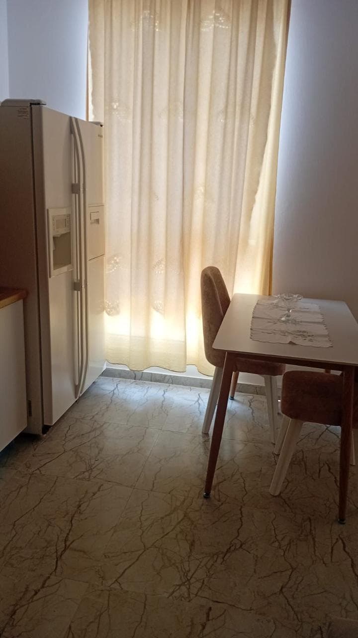 🏡 JEPET ME QIRA – APARTAMENT 1+1 TEK UNIVERS CITY