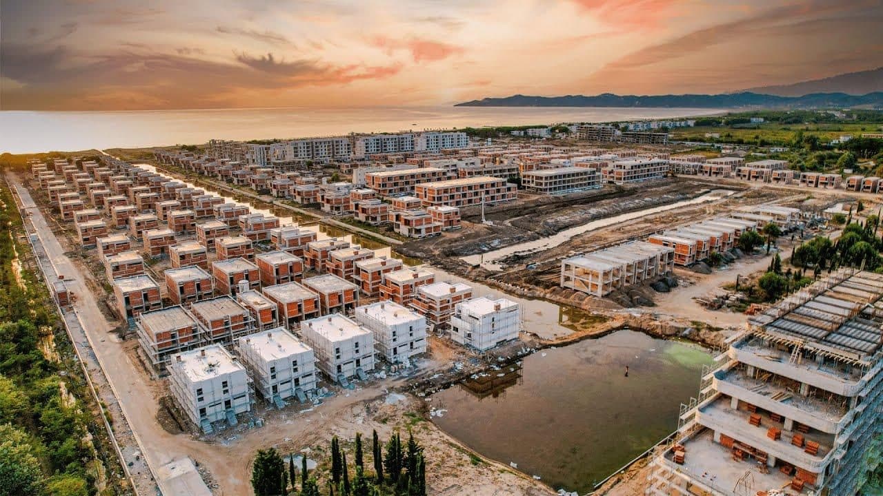 Shitet Vile me Pishine tek "Turquoise Marina", në Gjirin e Lalzit! 4