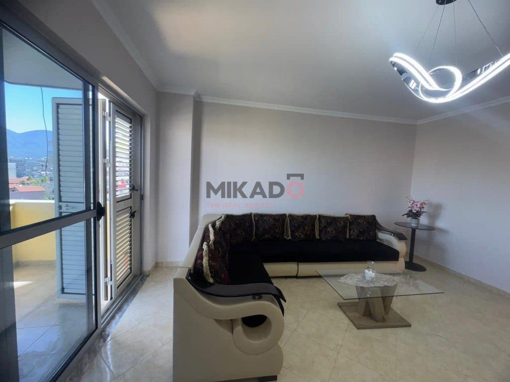 Apartament ne Shitje 3+1+2 + 2 Ballkone - Rrethi i Selites !
