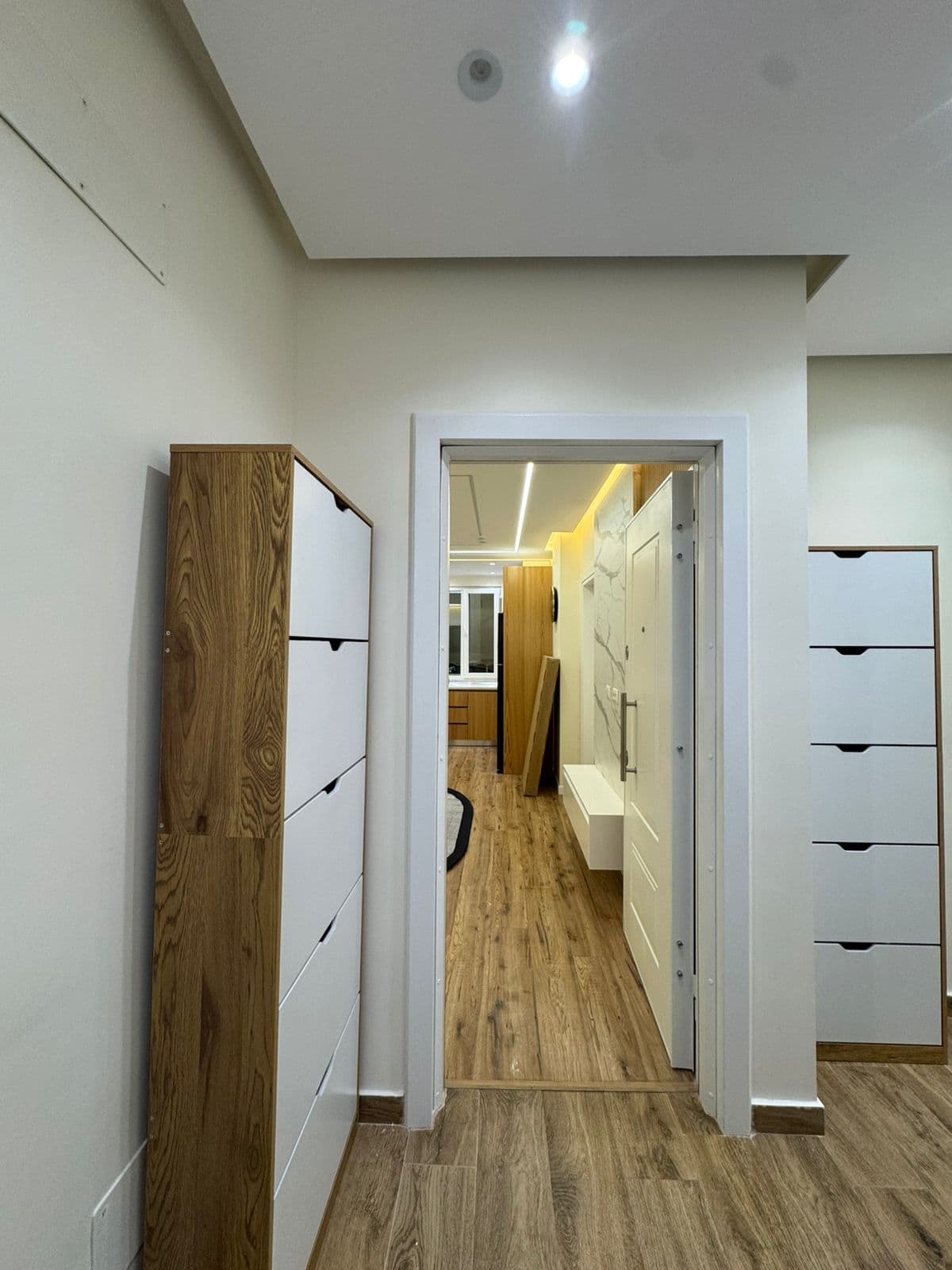 Apartament modern 1+1 me qira - Laprakë ! 4