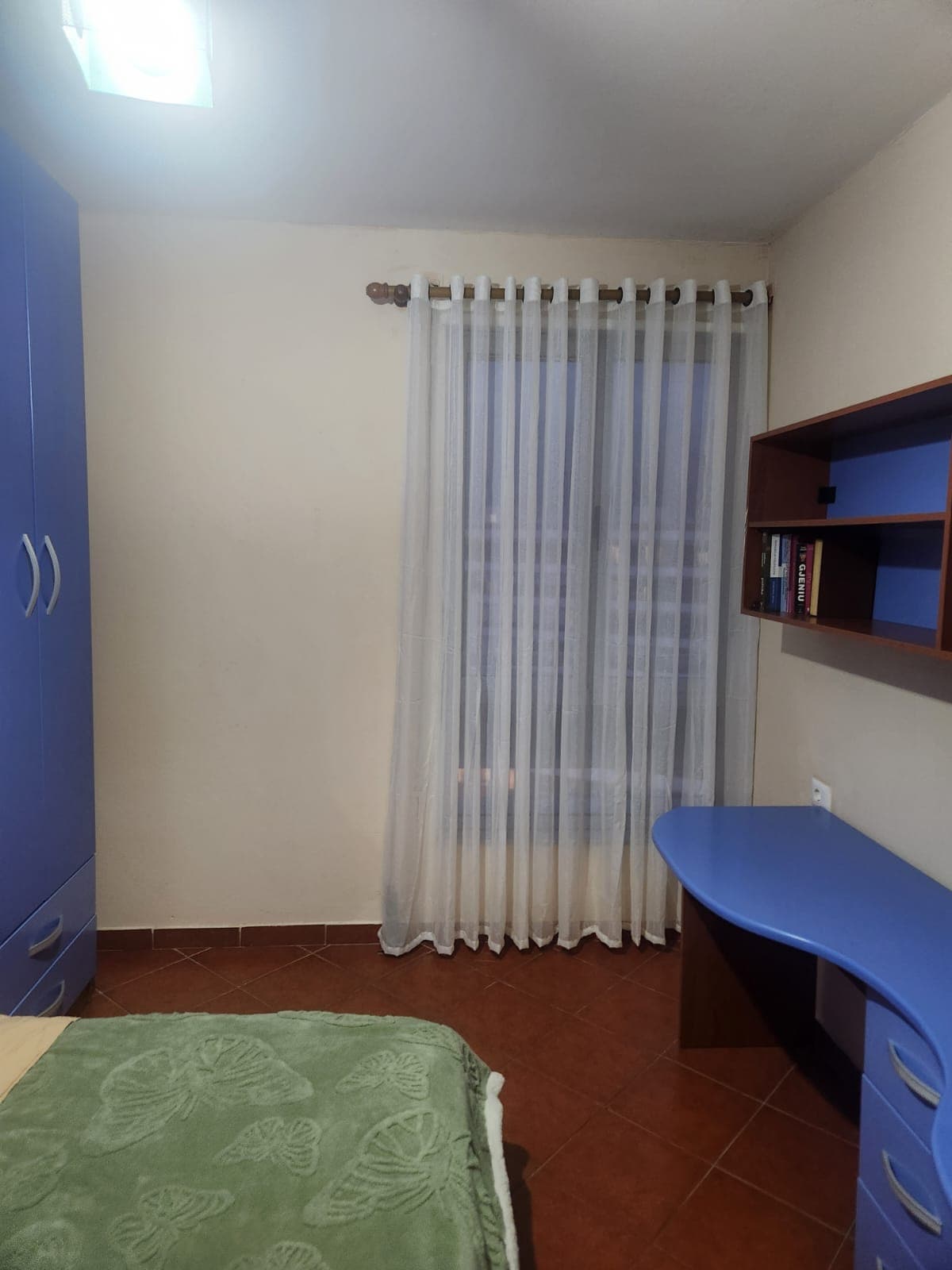 Apartament 1+1 me qira – Pallati me Shigjeta (Pamje nga Lana) ! 4