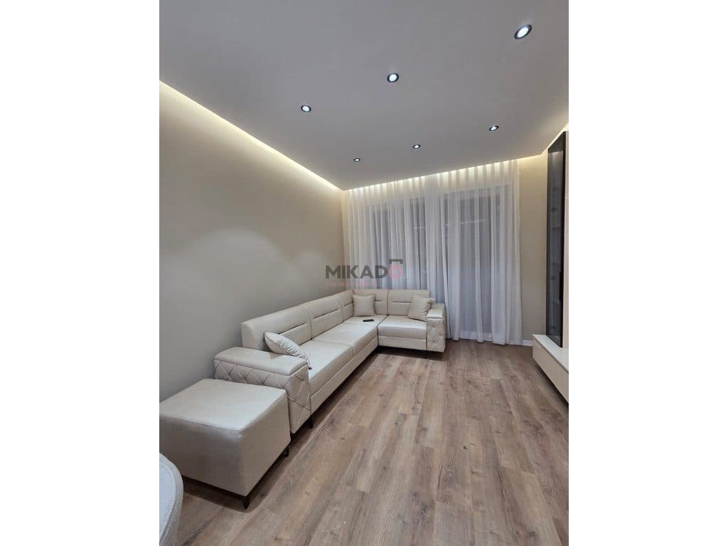 Apartament 1+1 me qira – Rruga 5 Maji !