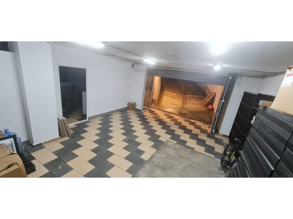 JEPET ME QIRA AMBIENT COMERCIAL TEK TREGU ELEKTIK! 2