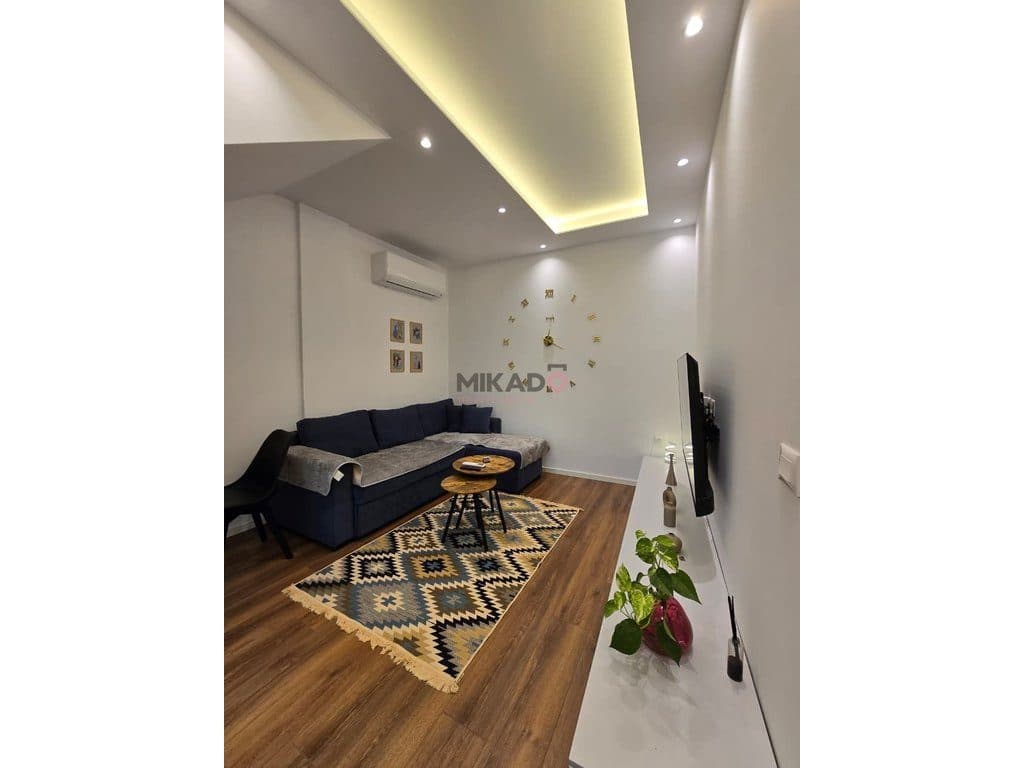 Jepet me Qira Apartament 1+1 tek Rruga e Durrësit !