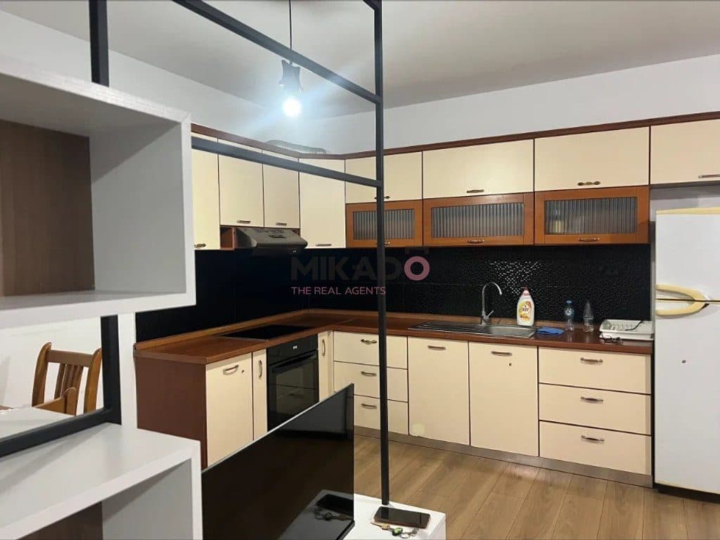 📌Apartament 1+1 me qira – Pallati me Shigjeta !