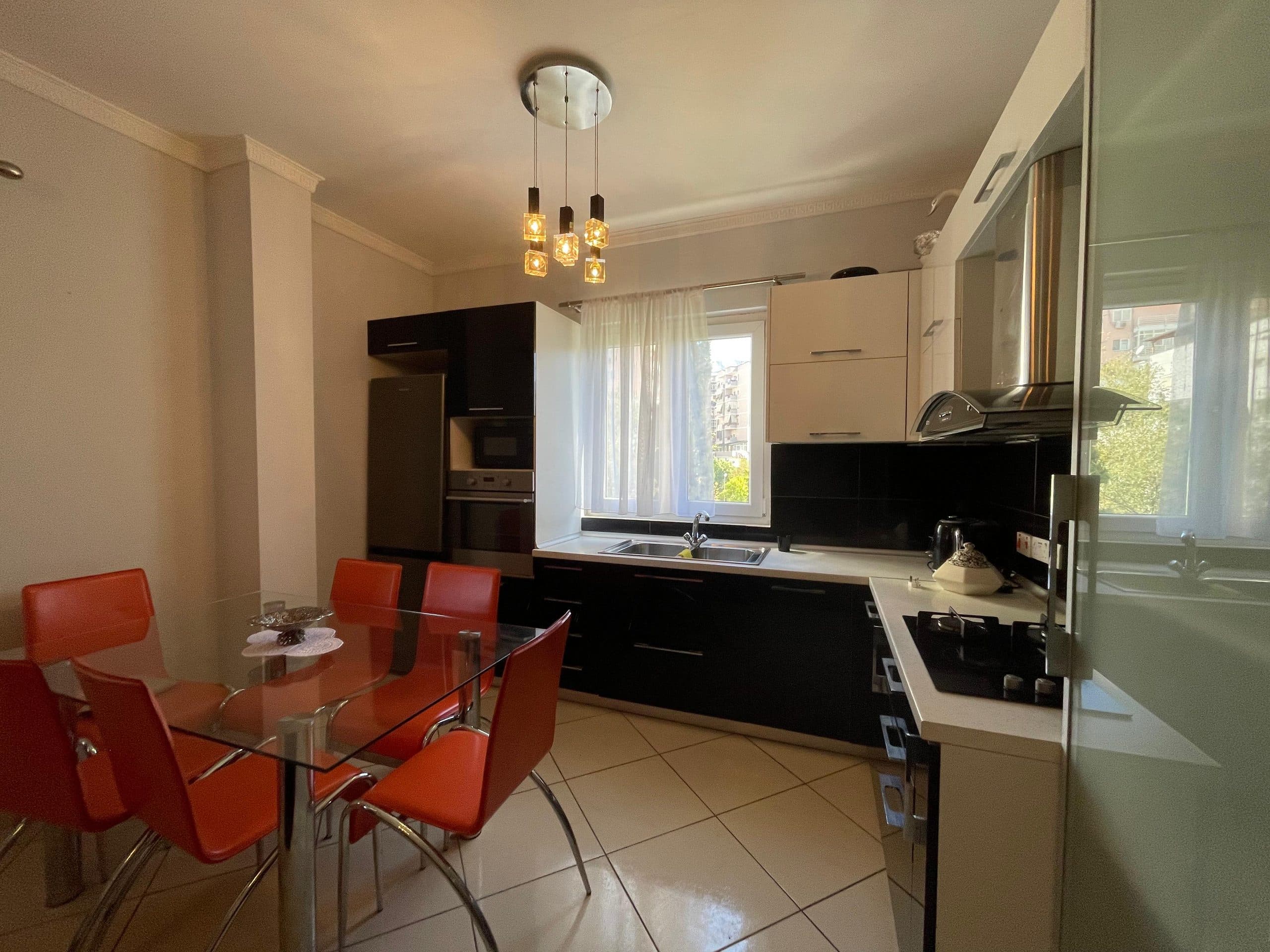 Jepet Me Qira Apartament 2+1 ne Fresk! 2